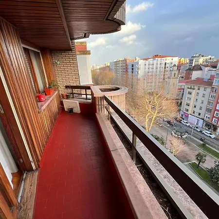 Luminoso Piso Grande Con Garaje En El Centro. *