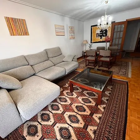 公寓 Luminoso Piso Grande Con Garaje En El Centro.