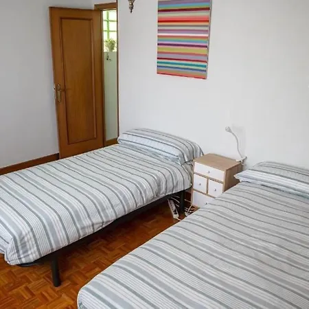 Apartment Luminoso Piso Grande Con Garaje En El Centro. Santander