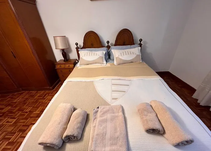 Luminoso Piso Grande Con Garaje En El Centro.