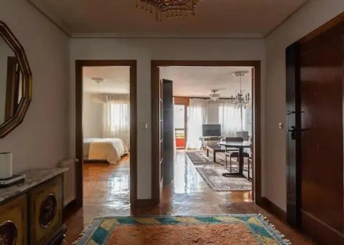 Apartment Luminoso Piso Grande Con Garaje En El Centro. Santander