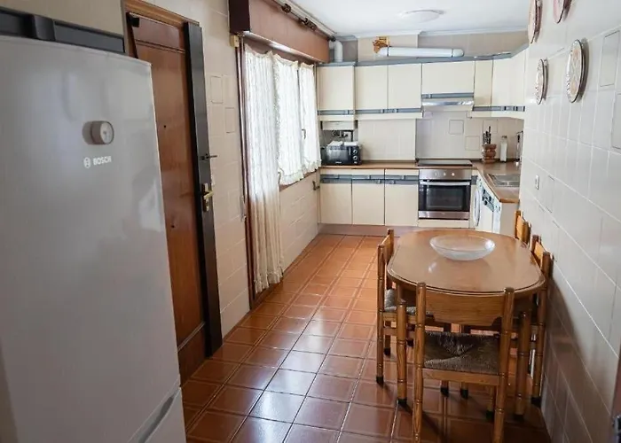 Luminoso Piso Grande Con Garaje En El Centro. *