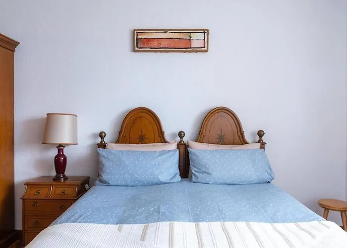 Luminoso Piso Grande Con Garaje En El Centro. Apartment *