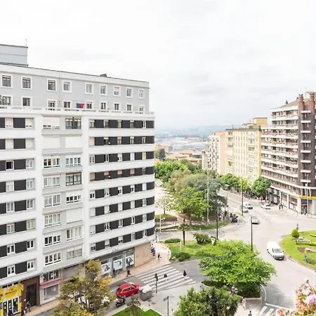 아파트 Luminoso Piso Grande Con Garaje En El Centro. 산탄데르